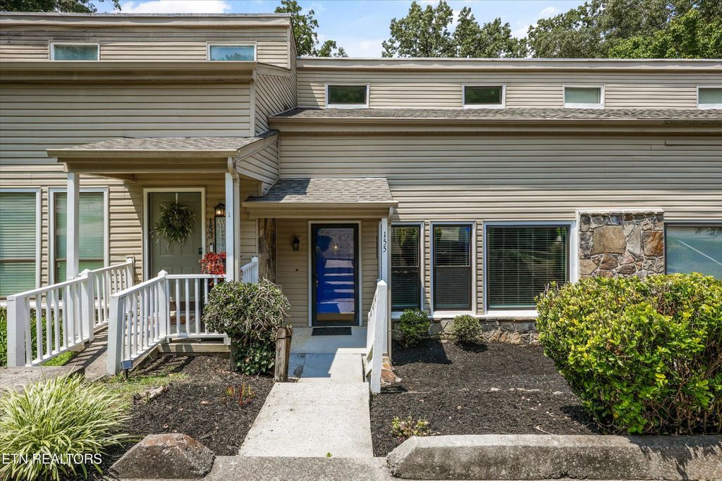 155 Hendrix Drive, Oak Ridge