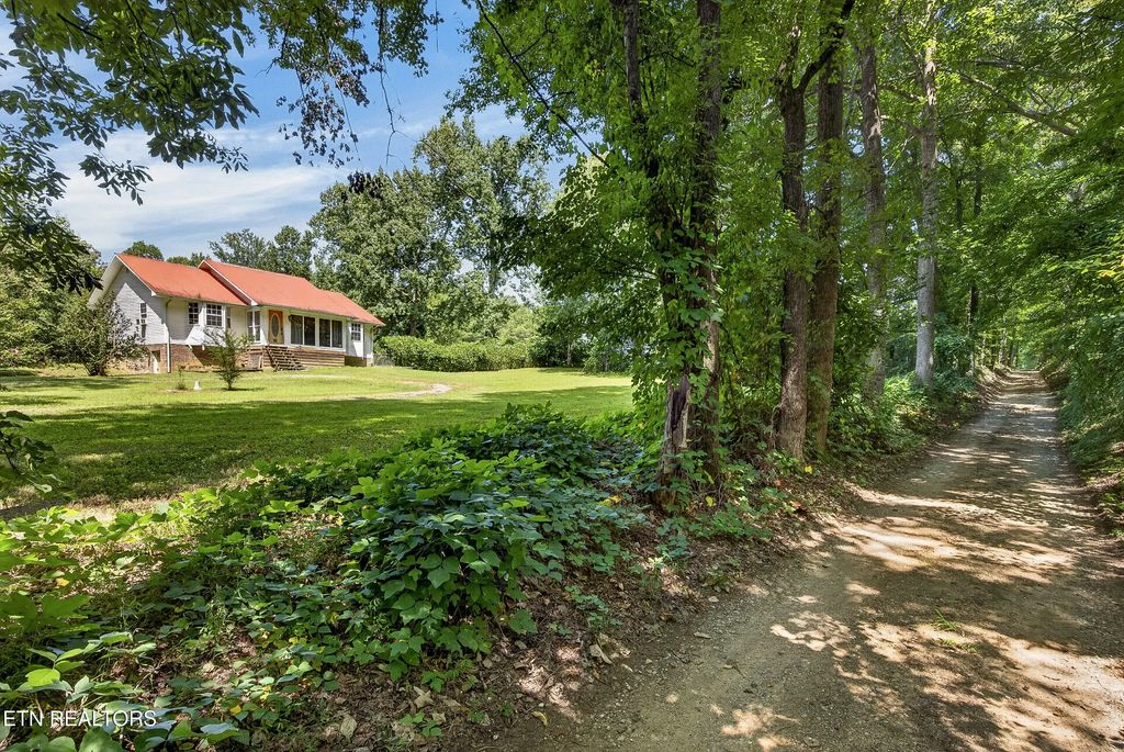 7220 Friendly Rd, Baxter