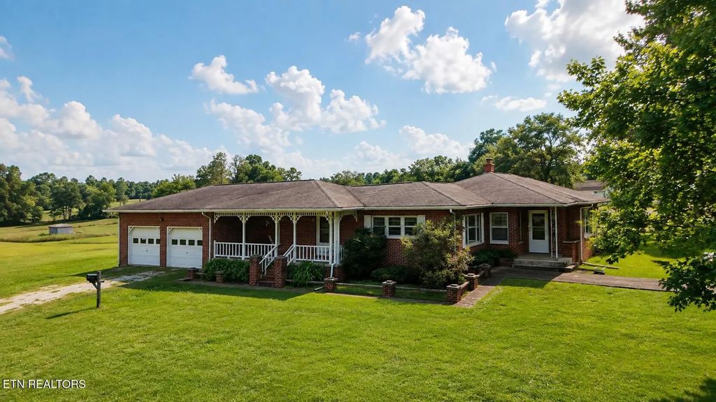 195 Old Highway 27, Robbins