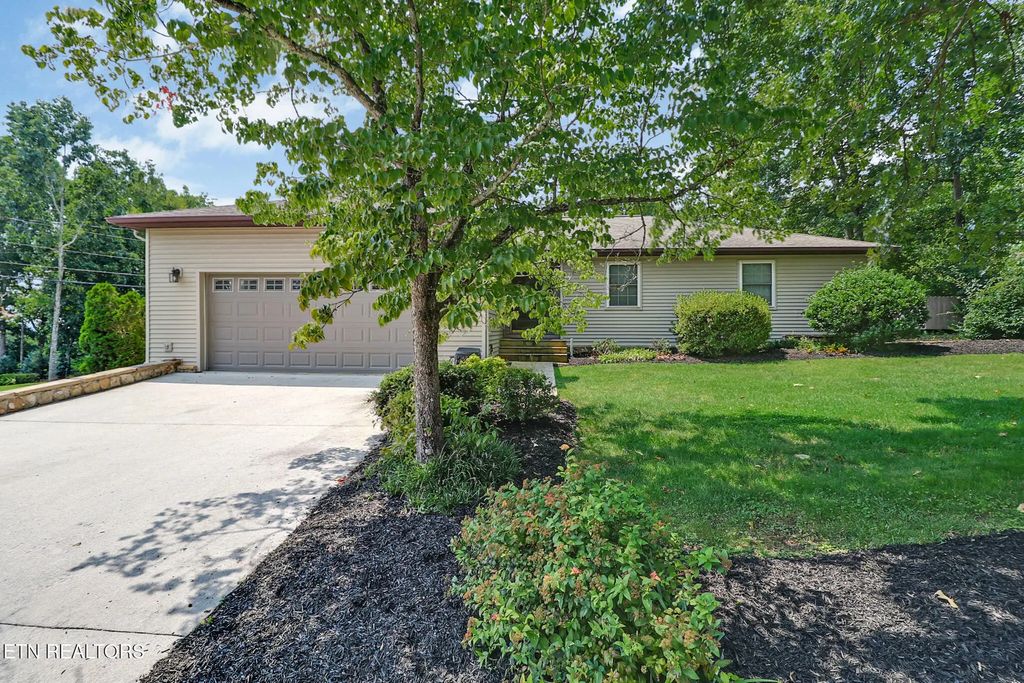467 Snead Drive, Crossville