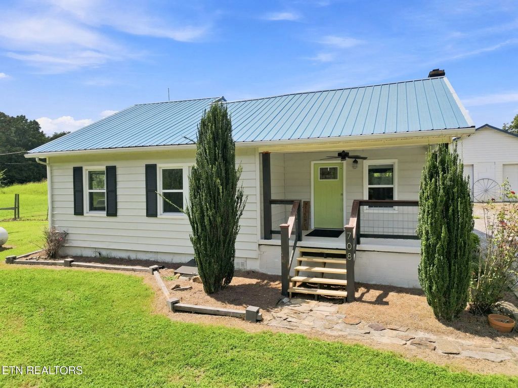 708 New Midway Rd, Kingston