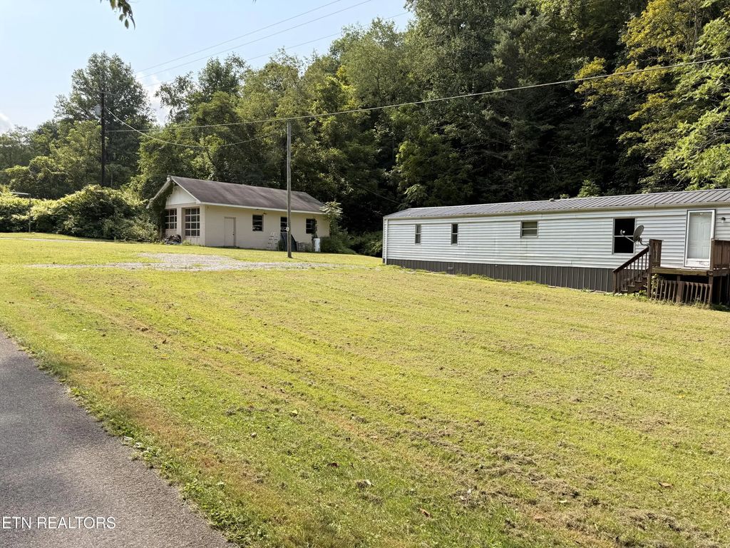 920 Left Poor Valley Rd, Pennington Gap