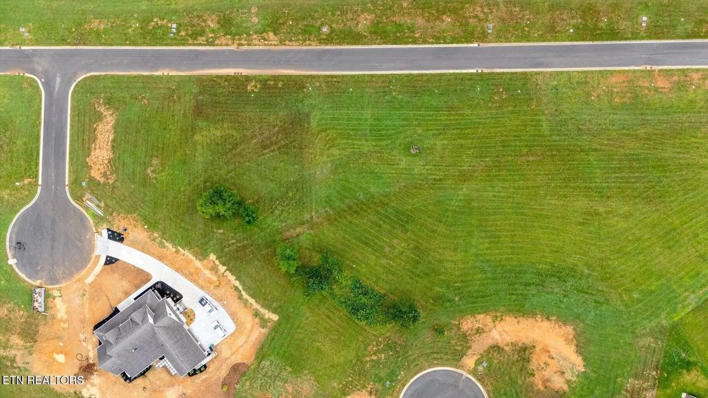 2705 Chestnut Lane, Loudon