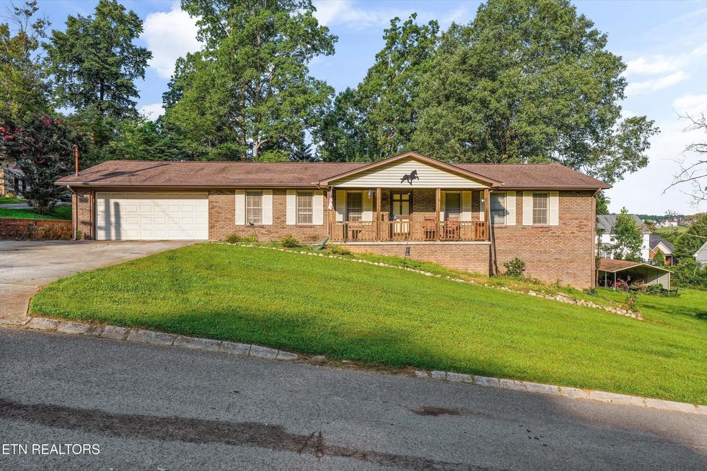 7853 Cedarcrest Rd, Knoxville