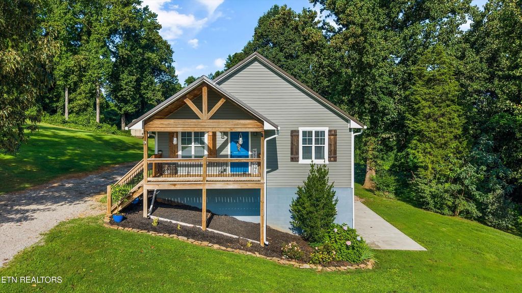 104 Bilderback, Sweetwater