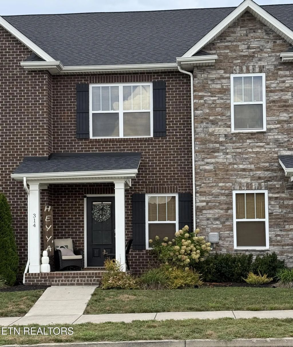 314 Broadberry Ave, Oak Ridge