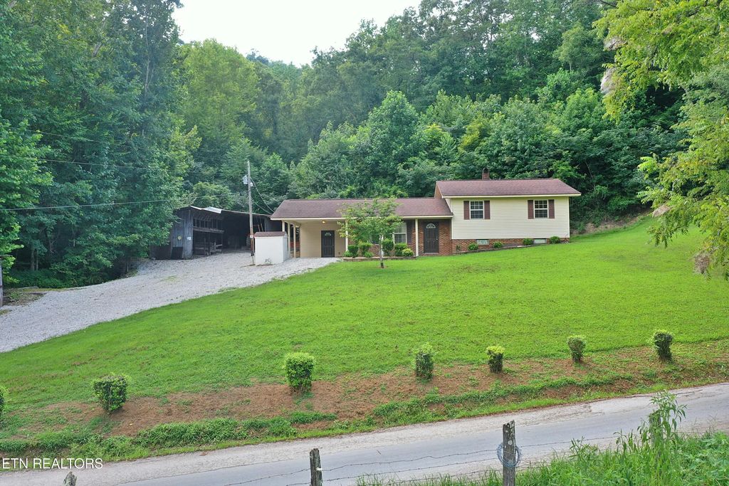 7914 Brimstone Rd, Robbins
