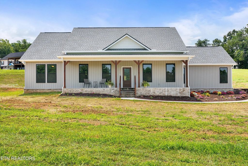 898 Brick Mill Rd, Maryville