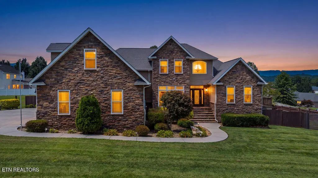 409 Bluff Trace, Jacksboro