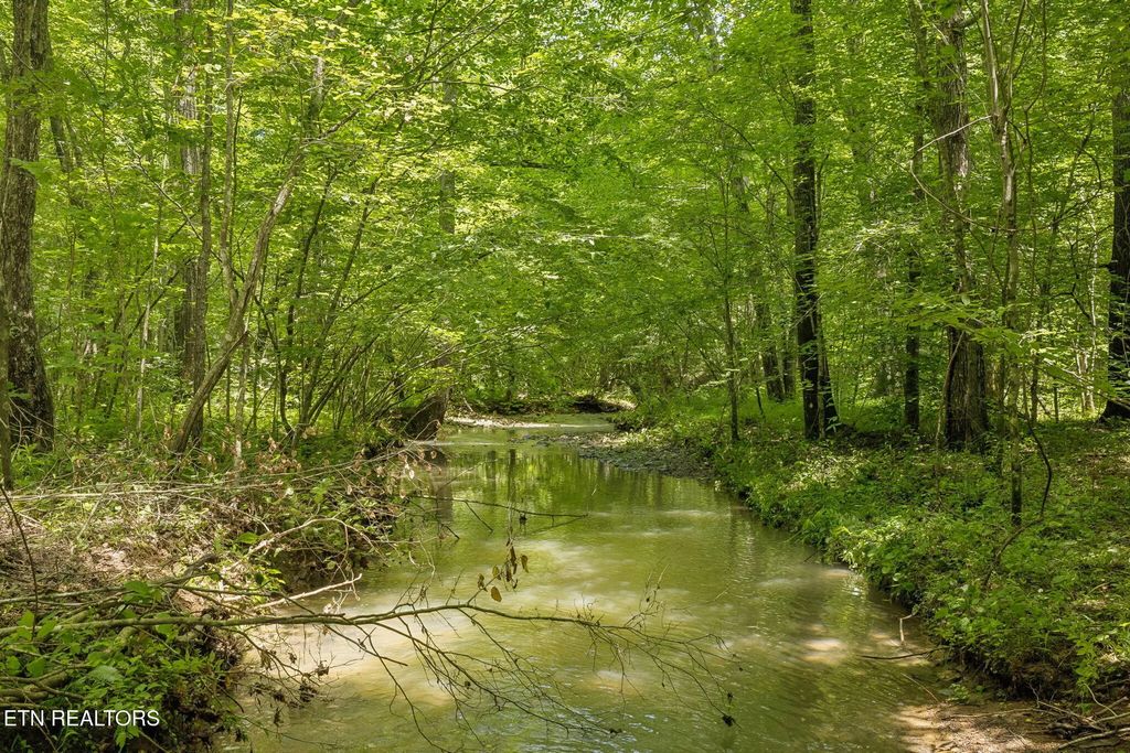 Nydeck Tract 4 Rd, Robbins