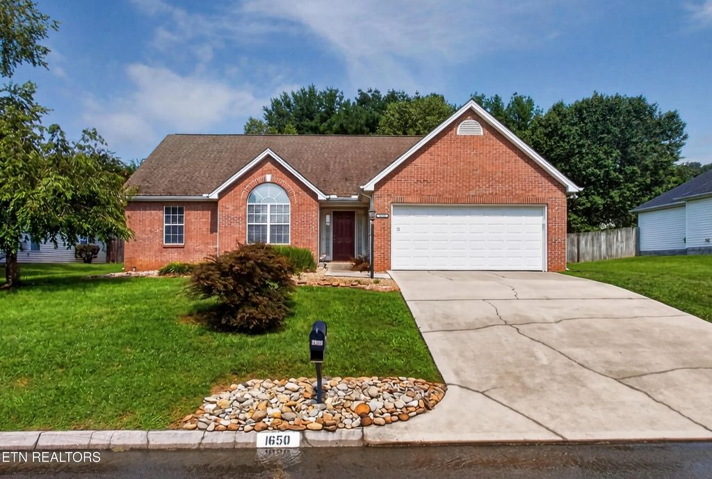 1650 Maremont Rd, Knoxville
