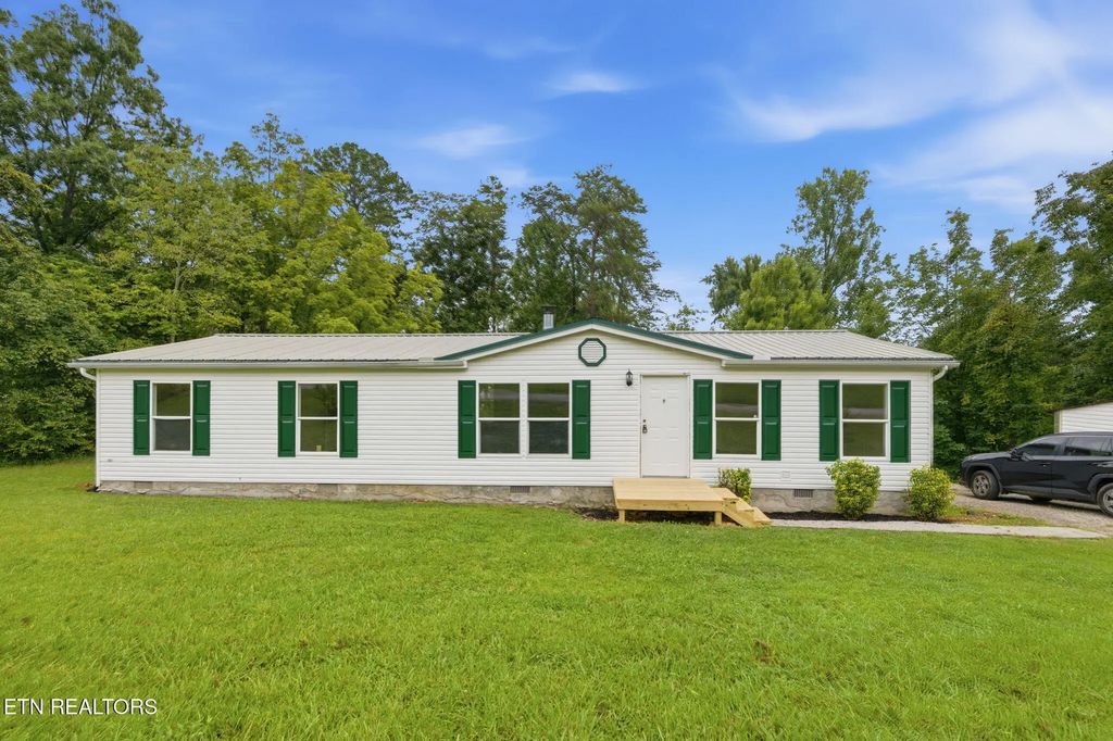 193 3rd St, Corryton