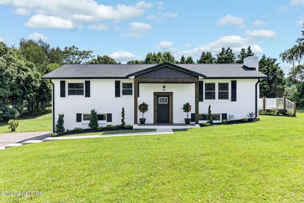 3617 Burton Cove Rd, Cookeville