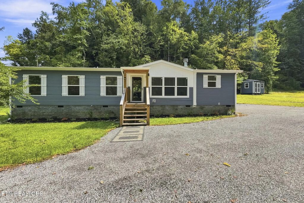 2327 Dripping Springs Rd, Seymour