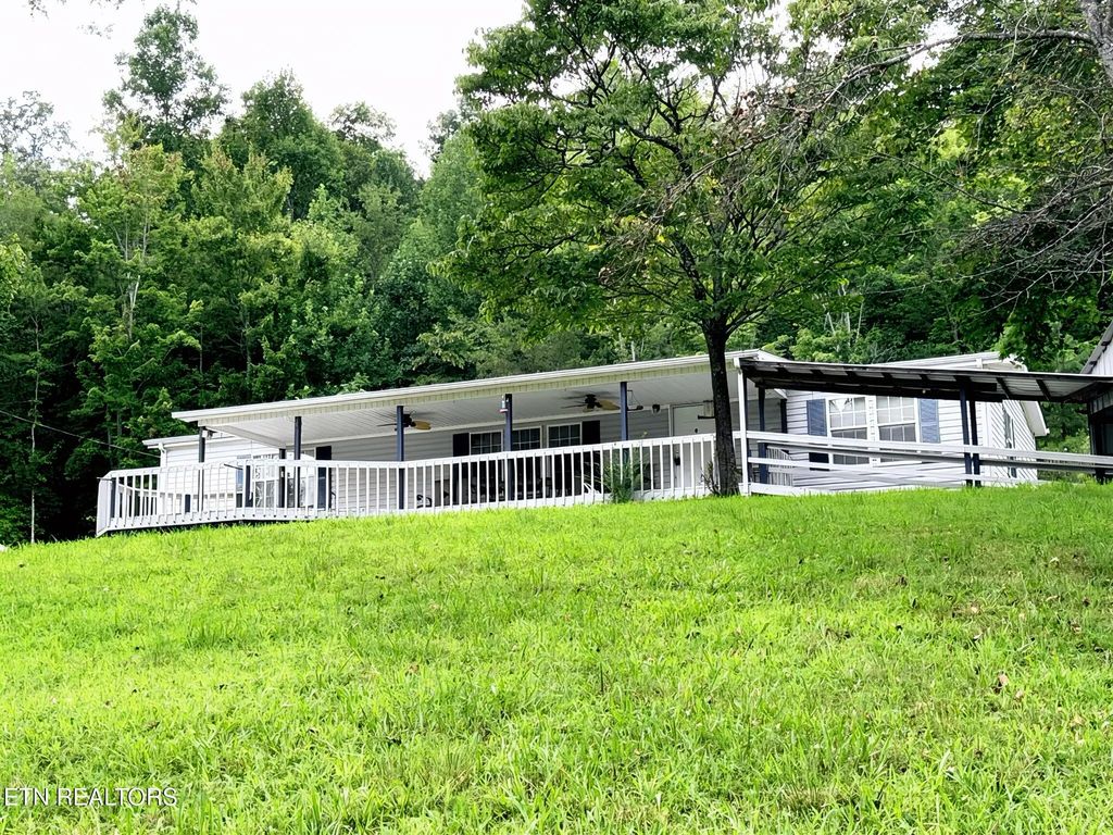 468 Easter Lane, LaFollette
