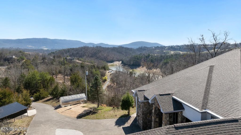 3467 Caywood Rd, Dandridge