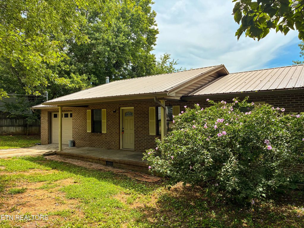 514 Betty Lou Drive, New Market