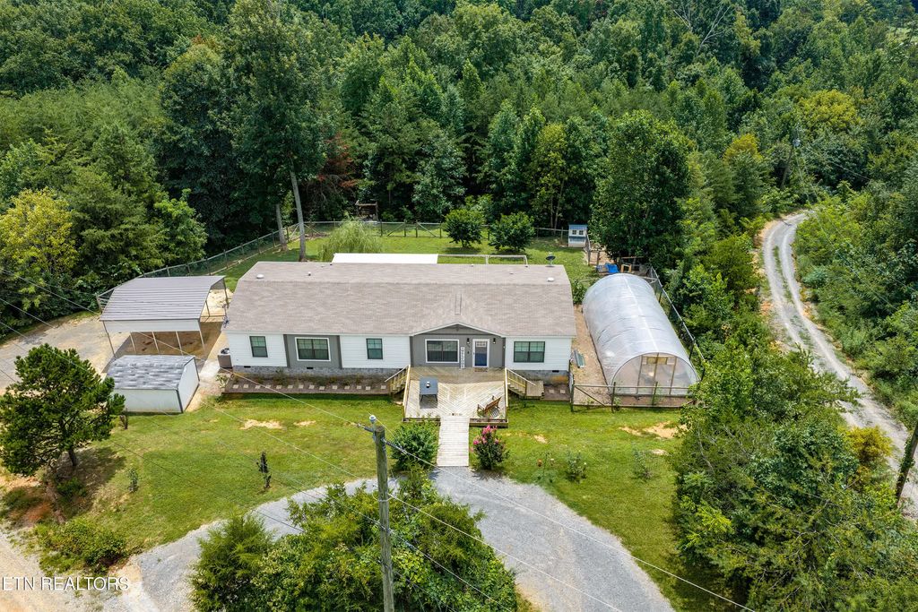 126 Gregory Lane, Maynardville