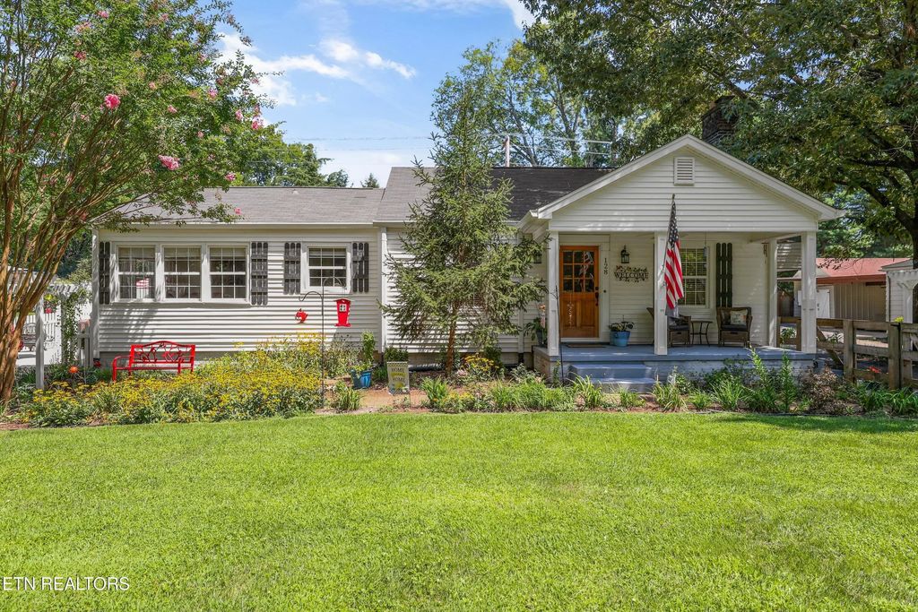 128 Lonas Drive, Maryville