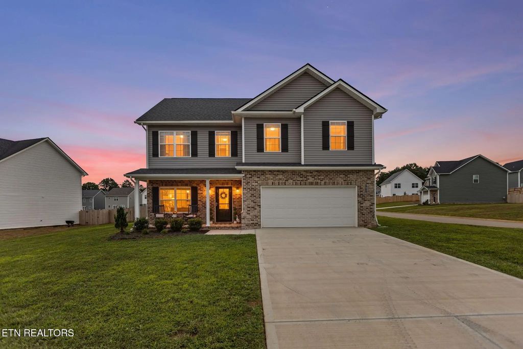 7677 Honey Oaks Rd, Corryton