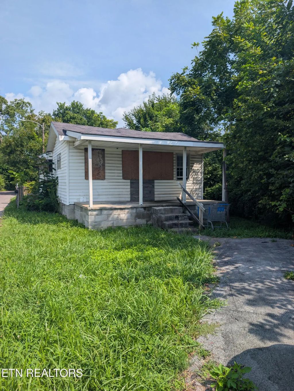110 Danbury Ave, Middlesboro