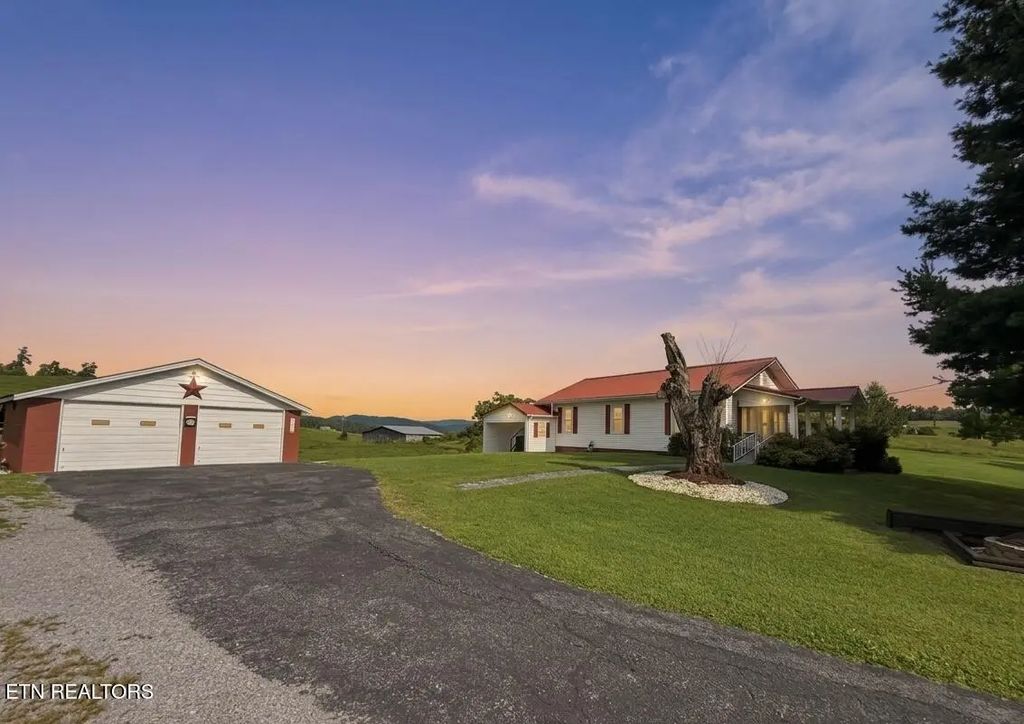 1227 Ridgeview Rd, Jonesville