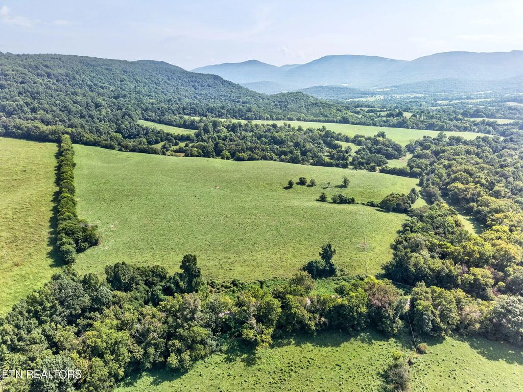 5210 Lowes Gap Rd, Pikeville