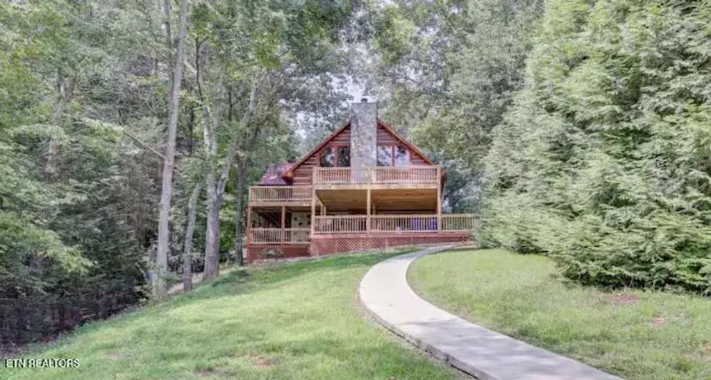 447 Lakeside Rd, Vonore