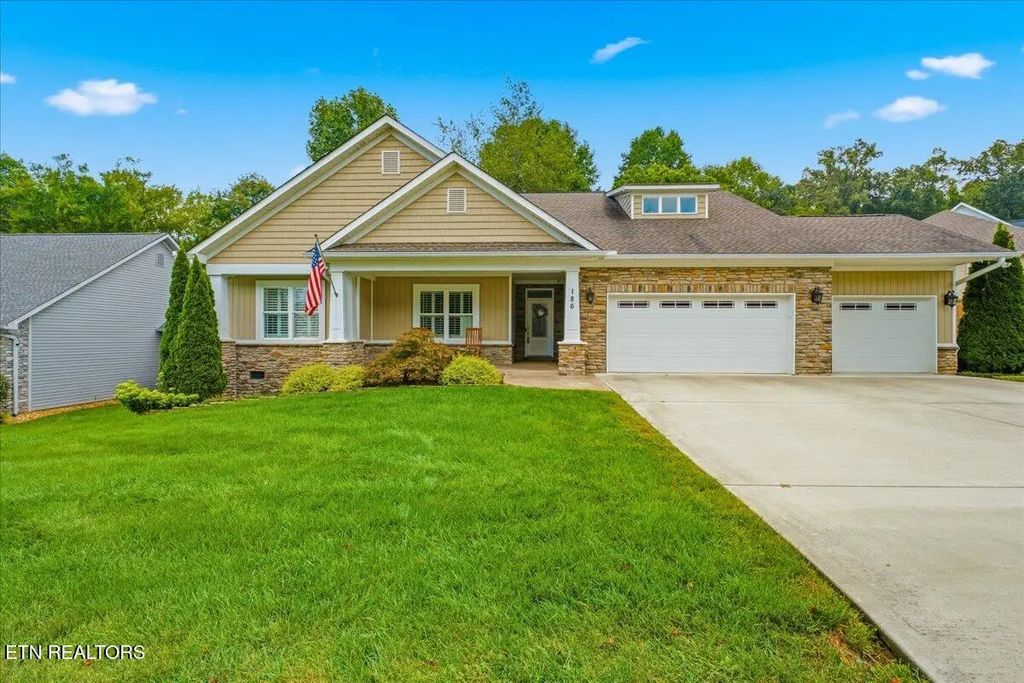 186 Saloli Way, Loudon