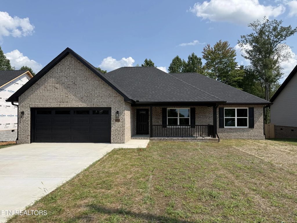 2512 Patrick Ave, Maryville