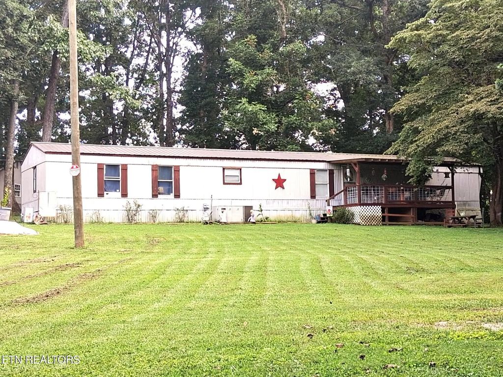 526 Forkners Chapel Rd, Sweetwater