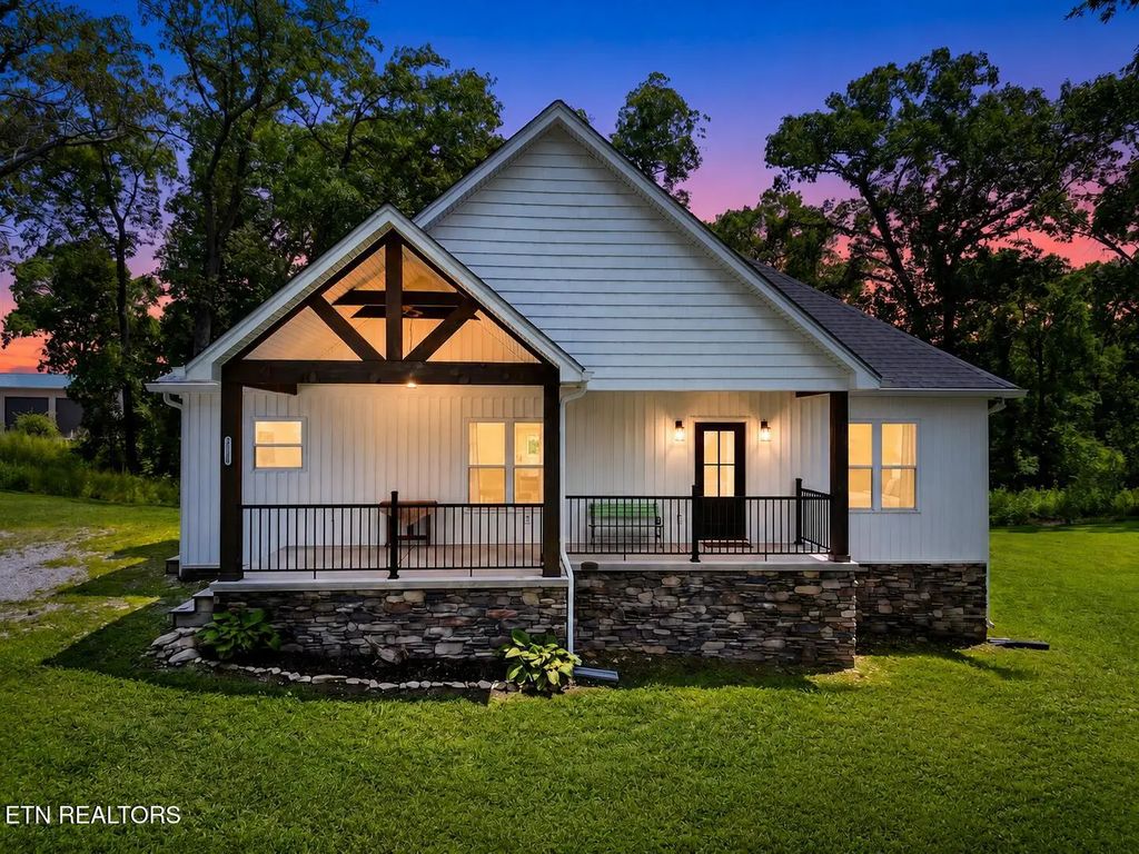 2128 Asbury Rd, Knoxville