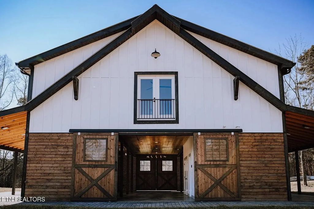 1144 Wooddale Church Rd, Strawberry Plains