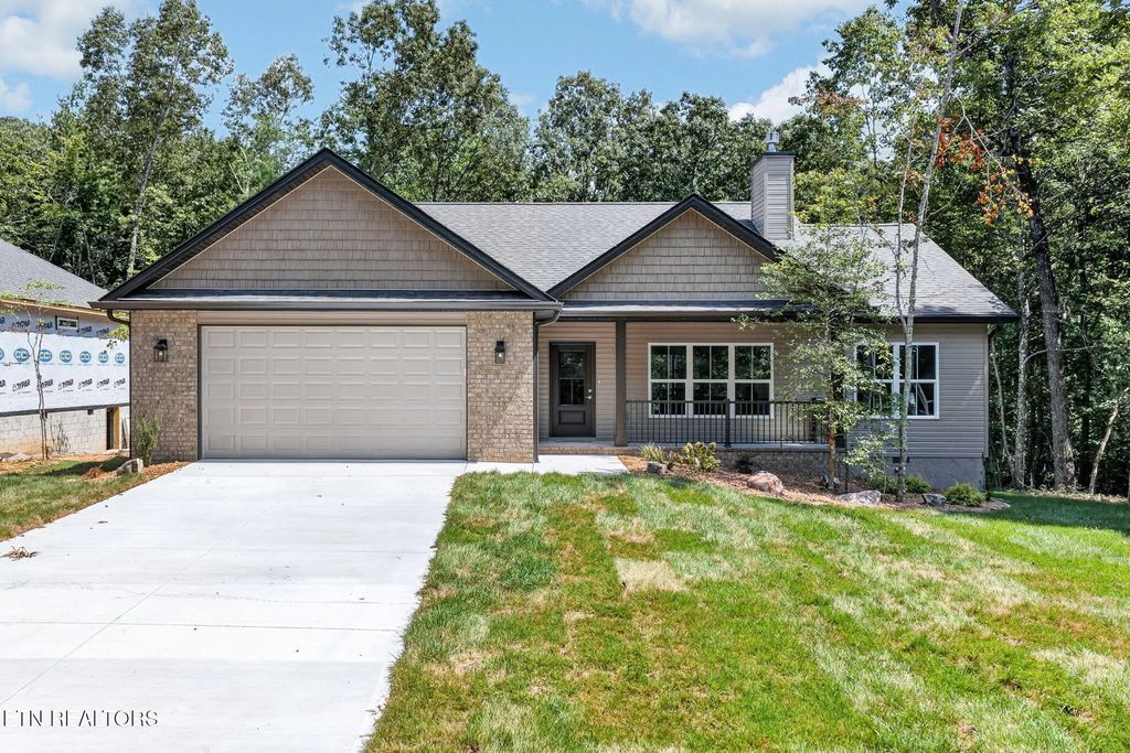 113 Newcastle Lane, Crossville