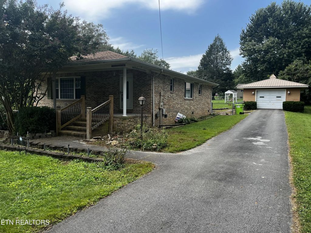 48 Fallingbrook Drive, Crossville