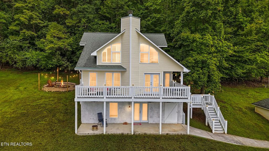 2045 Park Lane, Andersonville