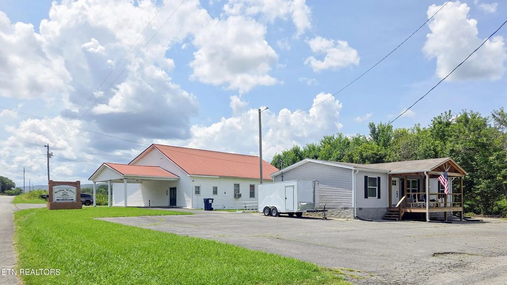 15215 Old State Highway 28, Pikeville