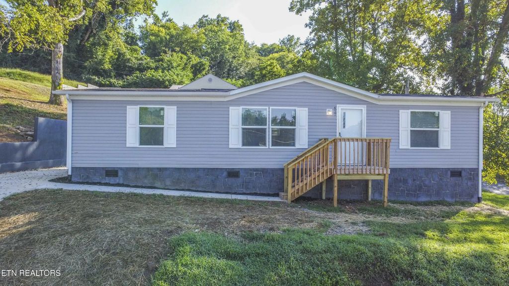 417 Sewanee St, Harriman