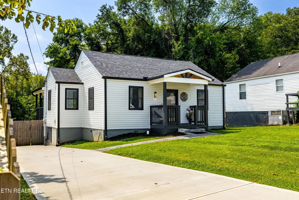 2032 Seminole Ave, Knoxville