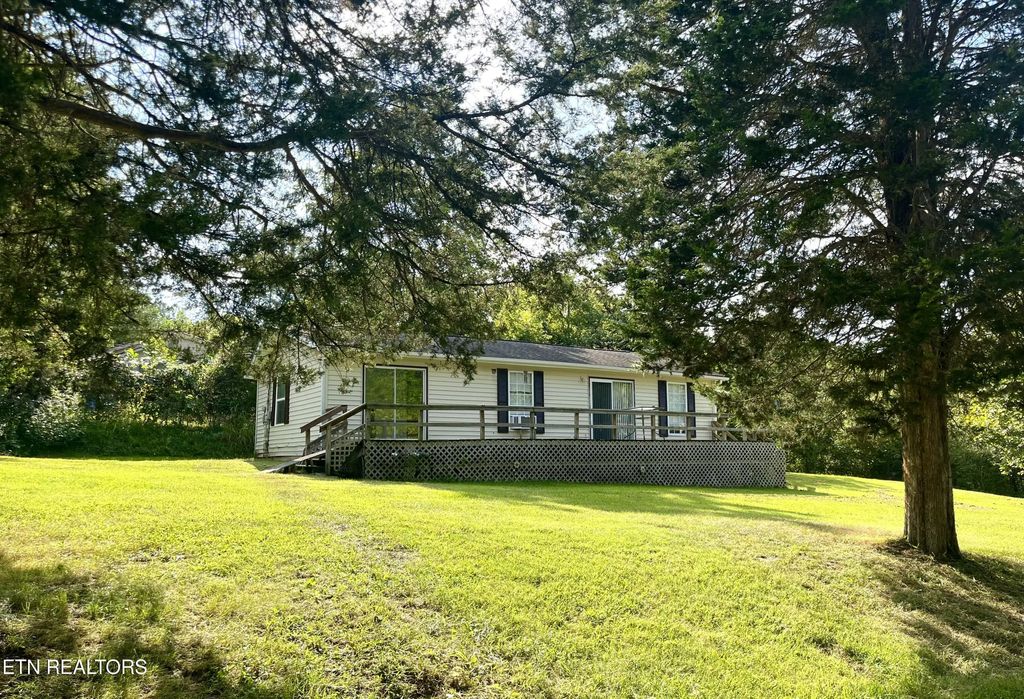 672 Raccoon Valley Rd, Maynardville