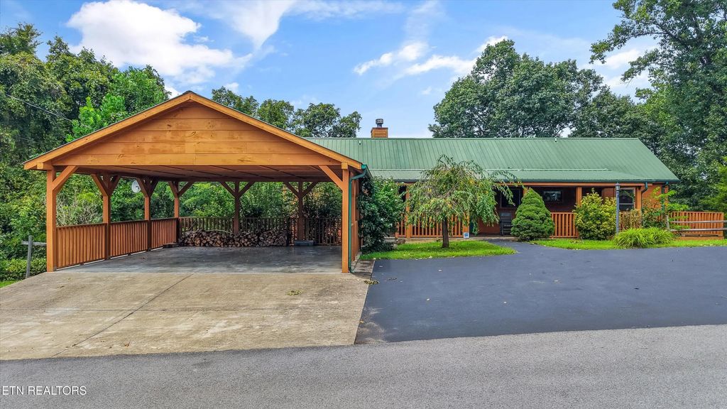 1553 Tranquility Tr, Dandridge