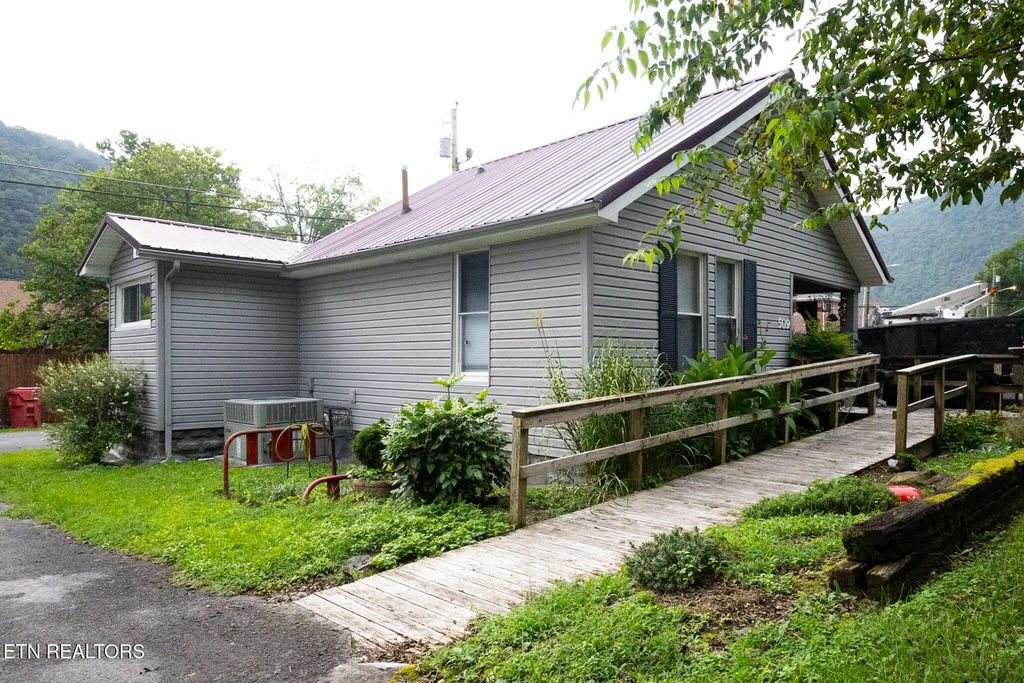 509 W Tennessee Ave, Pineville