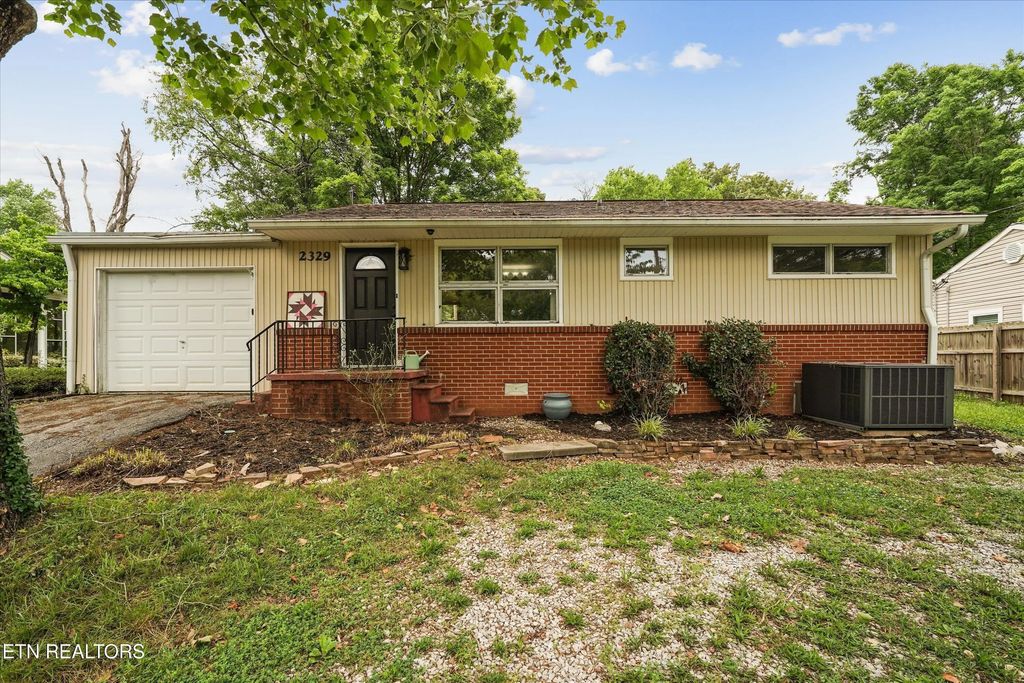 2329 Peachtree St, Knoxville
