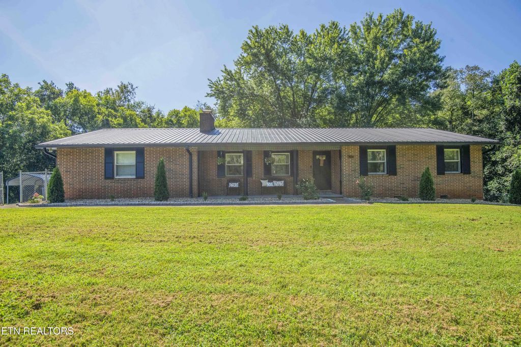 7600 Thorn Grove Pike, Knoxville
