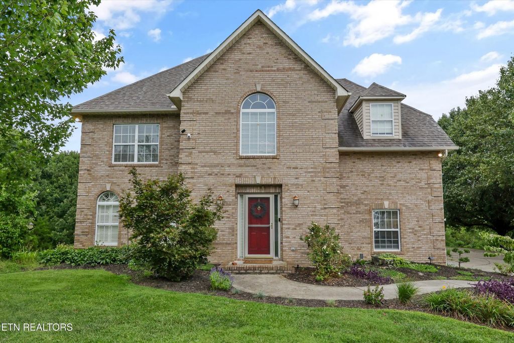 5401 Summitridge Lane, Knoxville