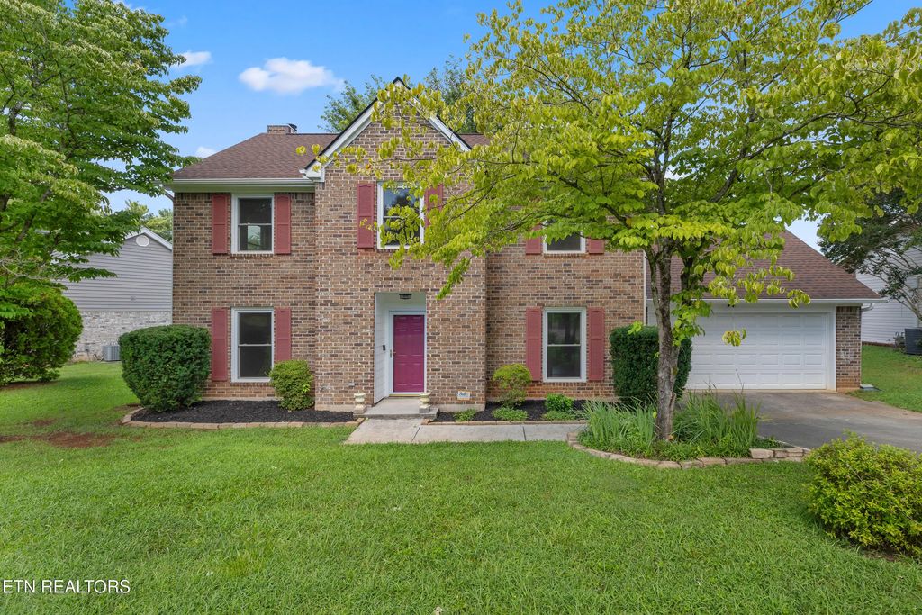 8745 Shoreham Blvd, Knoxville