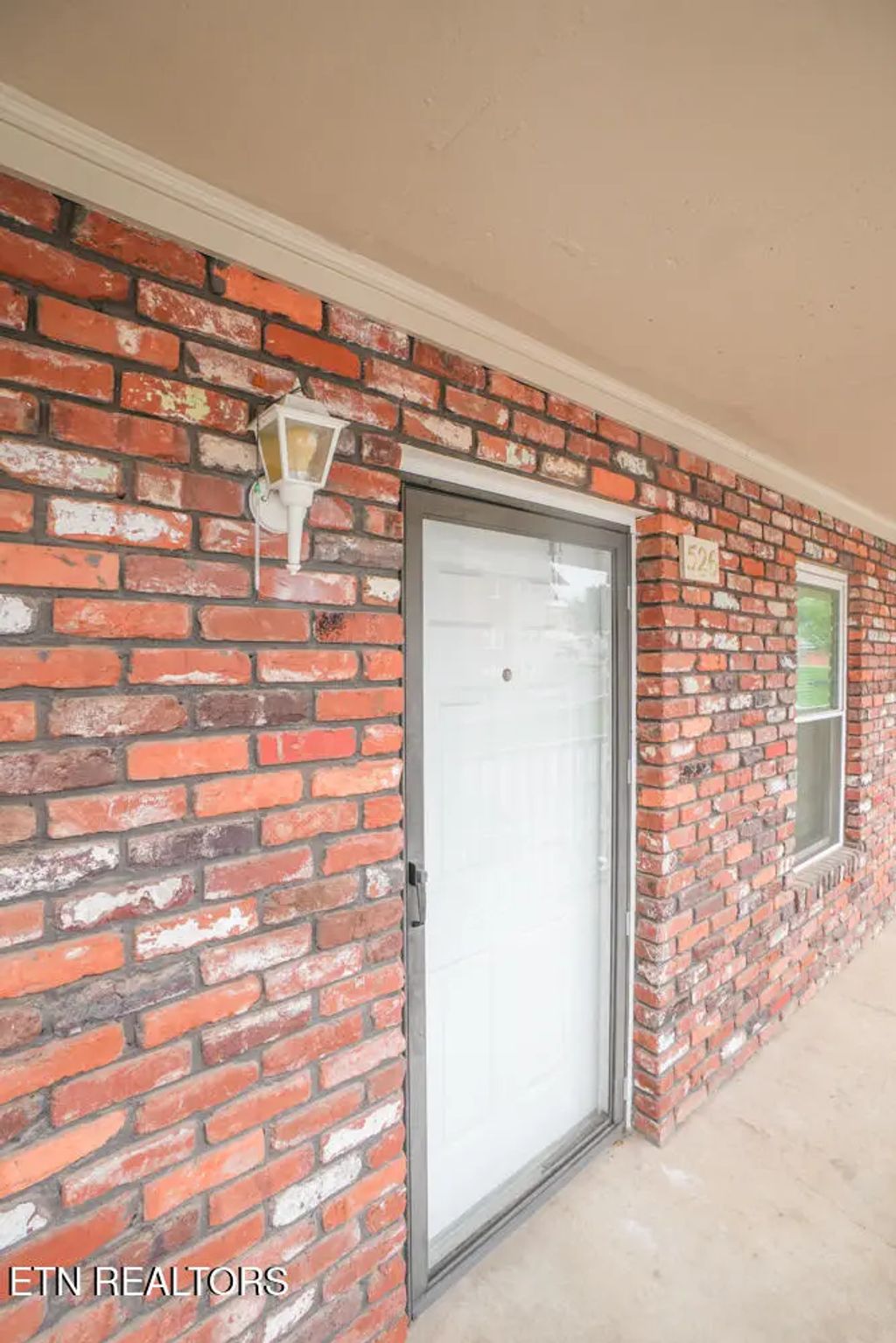 526 Rhodwin Ave 526, Maryville
