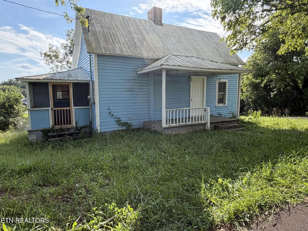 911 Loop Rd, LaFollette