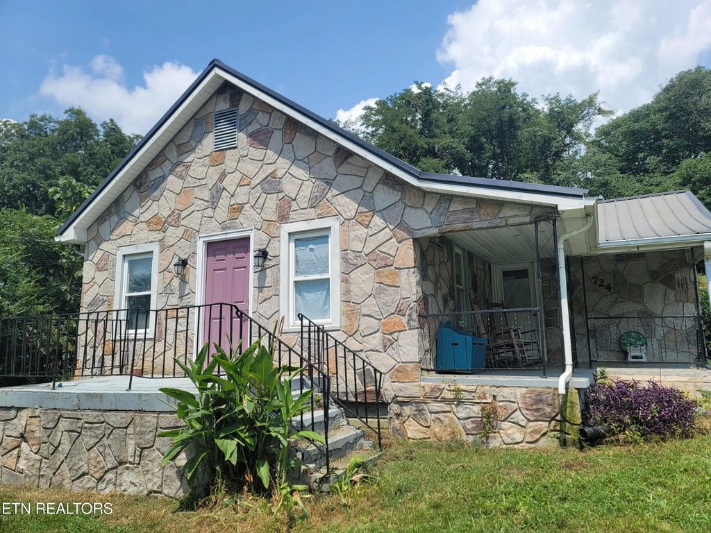 724 W Rhoten St, Jefferson City