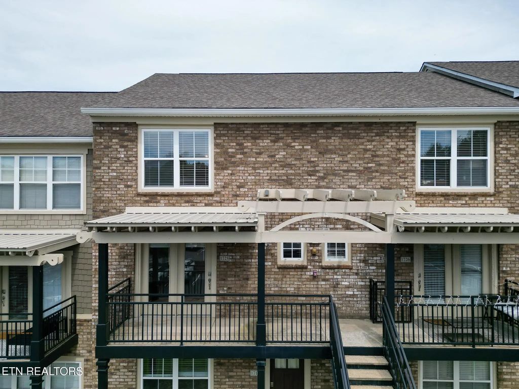 1105 Tree Top Way 1725, Knoxville
